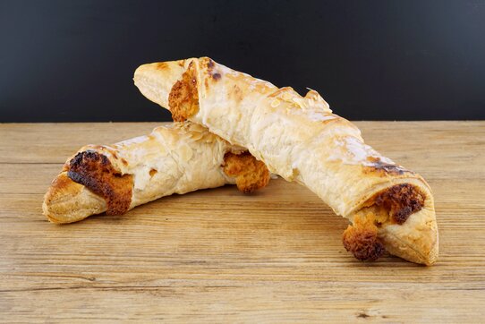 Blätterteigmandelgipfel Blätterteigmandelgipfel